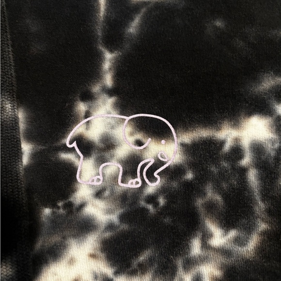 Ivory Ella Monochrome Tie-Dye Hoodie - Picture 2 of 4